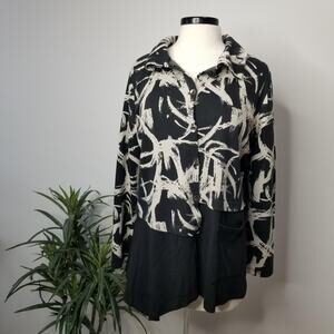 Chalet Et Ceci Tunic Shirt Womens Medium Black Abstract Art To Wear Button Front